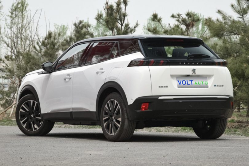 Електромобіль Peugeot e2008 - фото thumbnail 1