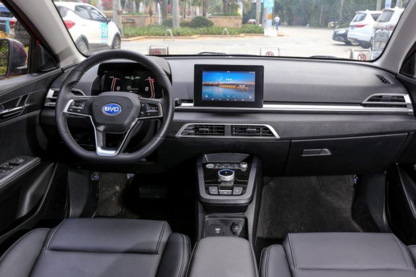 Електромобіль BYD E3 - фото thumbnail 1