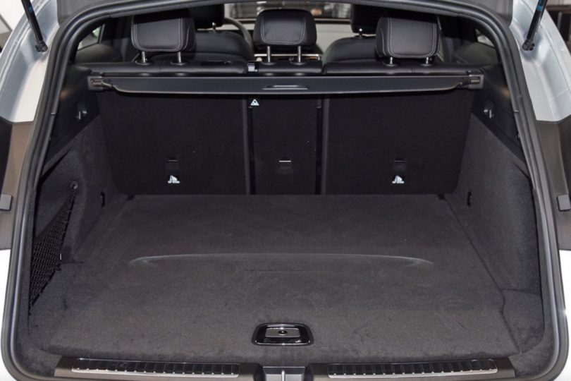 Електромобіль Mercedes EQС - фото thumbnail 1