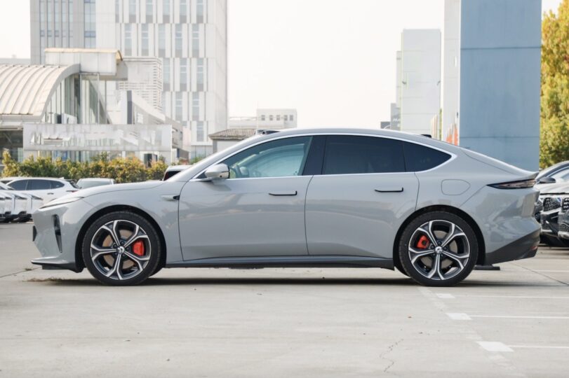 Електромобіль Nio ET5 - фото thumbnail 1