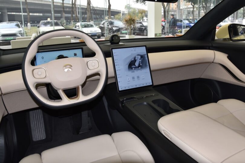 Електромобіль Nio ET5 - фото thumbnail 1