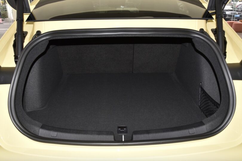 Електромобіль Nio ET5 - фото thumbnail 1