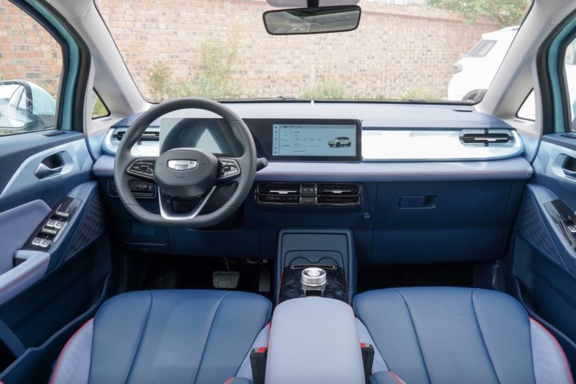 Електромобіль Geely Geometry E Електромобіль Geely Geometry E - фото thumbnail 1