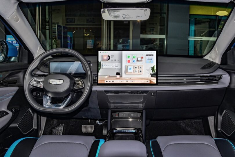 Електромобіль Geely Geometry G6 - фото thumbnail 1