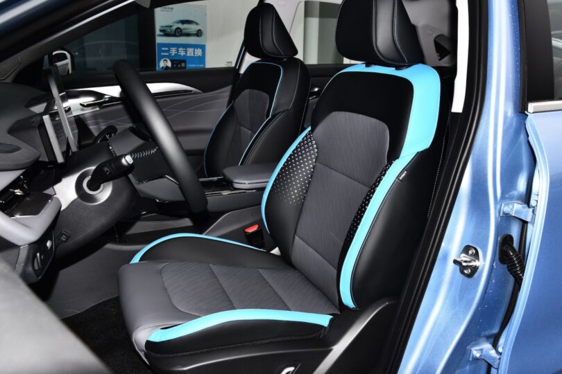 Електромобіль Geely Geometry G6 - фото thumbnail 1