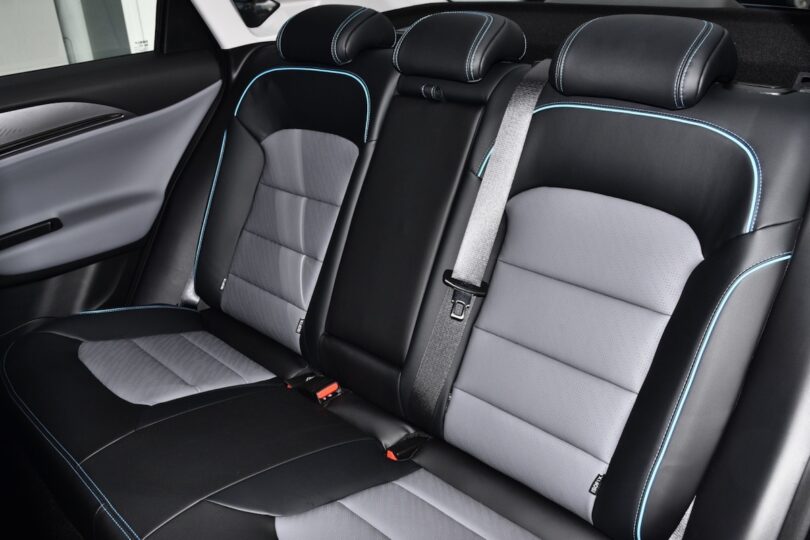 Електромобіль Geely Geometry G6 - фото thumbnail 1