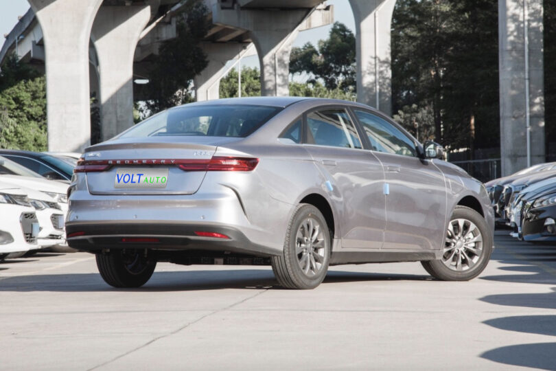 Електромобіль Geely Geometry G6 - фото thumbnail 1