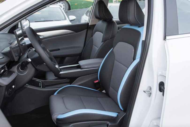 Електромобіль Geely Geometry G6 - фото thumbnail 1