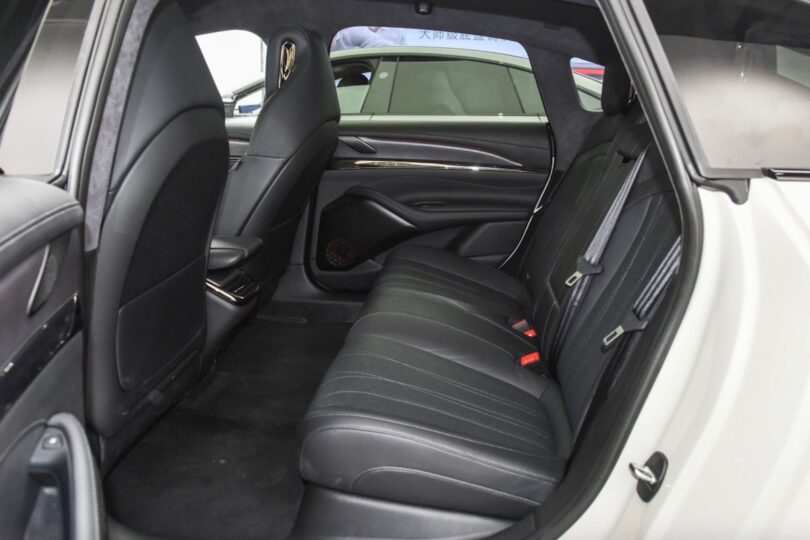 Електромобіль IM L7 - фото thumbnail 1