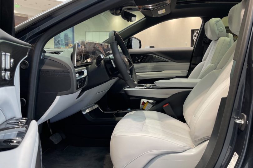 Електромобіль Cadillac LYRIQ Електромобіль Cadillac LYRIQ - фото thumbnail 1