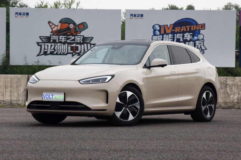 Електромобіль Aito M5 - фото thumbnail 1