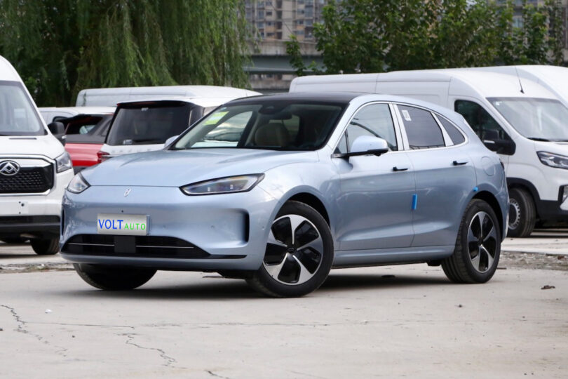 Електромобіль Aito M5 - фото thumbnail 1