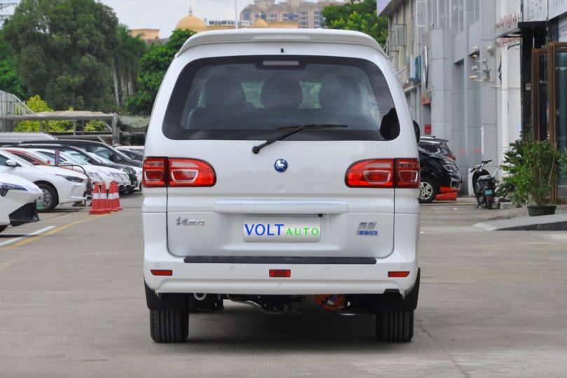 Електромобіль Dongfeng M5 Електромобіль Dongfeng M5 - фото thumbnail 1