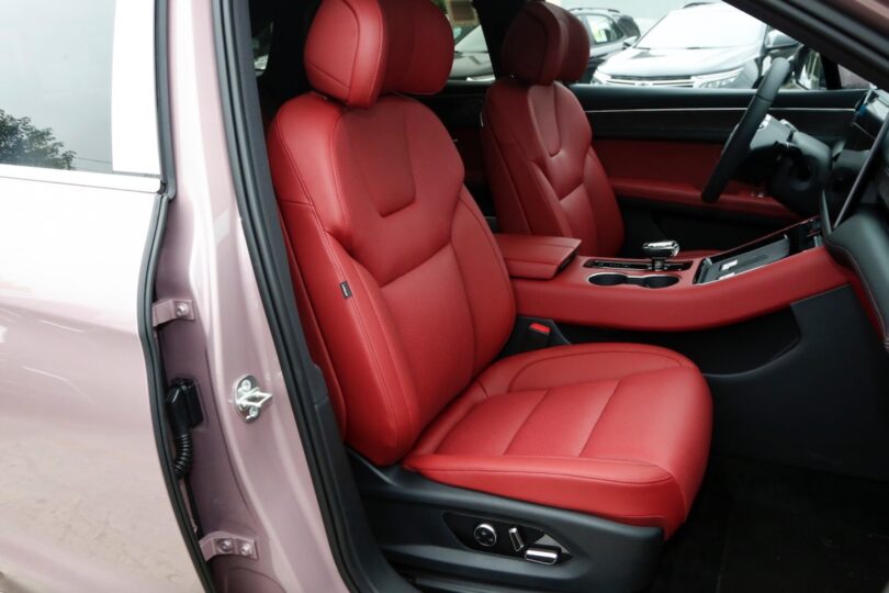 Електромобіль Aito M5 - фото thumbnail 1