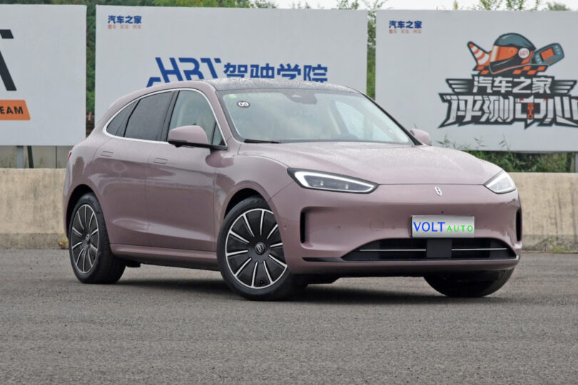 Електромобіль Aito M5 - фото thumbnail 1