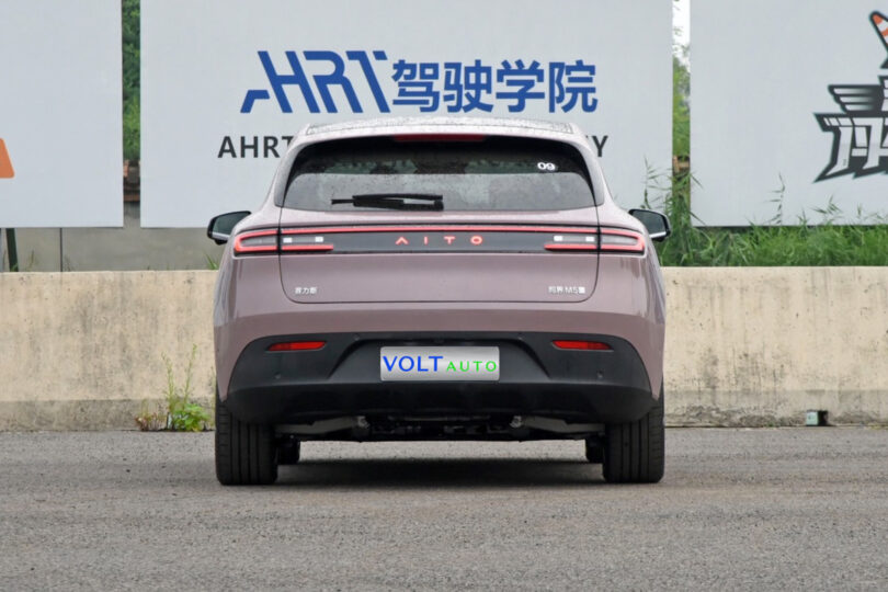 Електромобіль Aito M5 - фото thumbnail 1