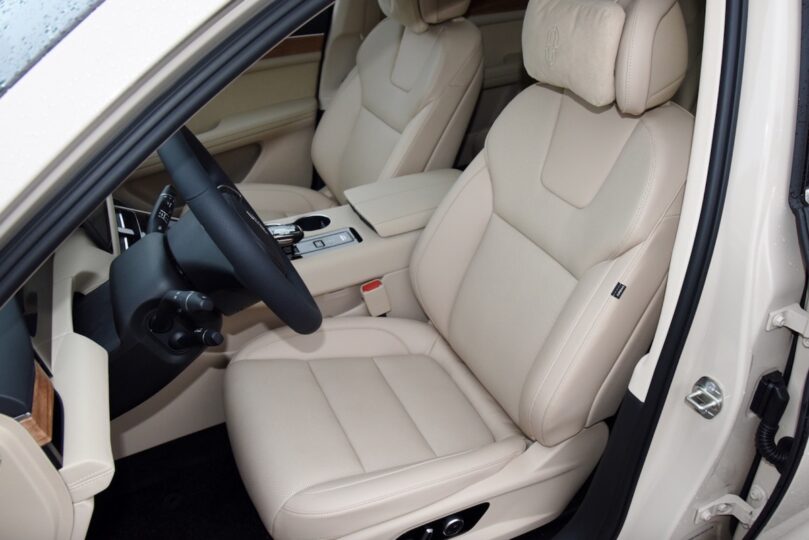 Електромобіль Aito M5 - фото thumbnail 1