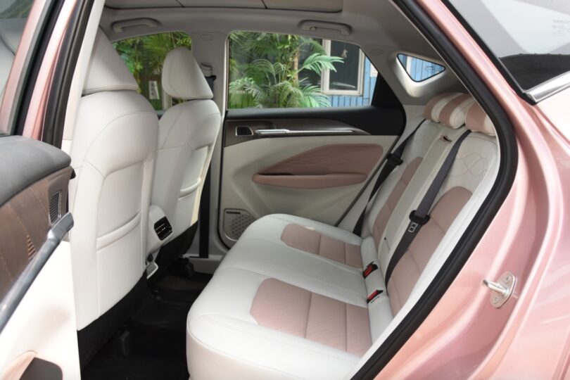 Електромобіль Geely Geometry M6 - фото thumbnail 1