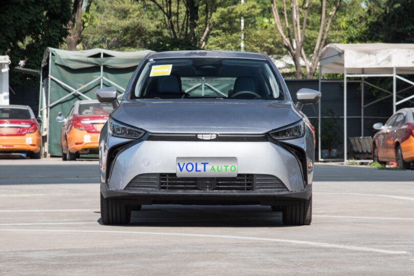 Електромобіль Geely Geometry M6 - фото thumbnail 1