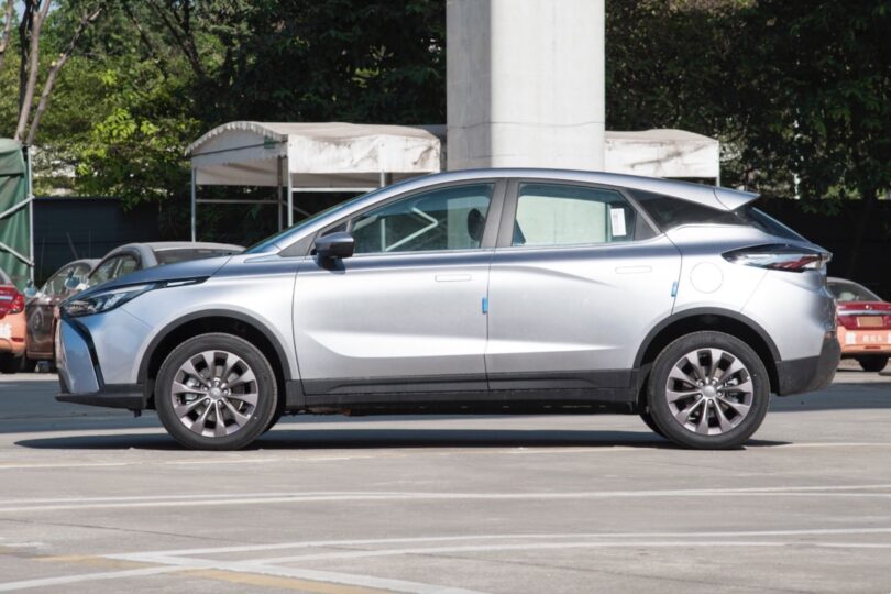 Електромобіль Geely Geometry M6 - фото thumbnail 1