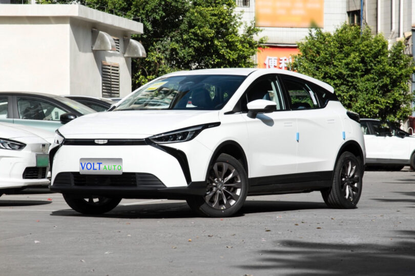 Електромобіль Geely Geometry M6 - фото thumbnail 1