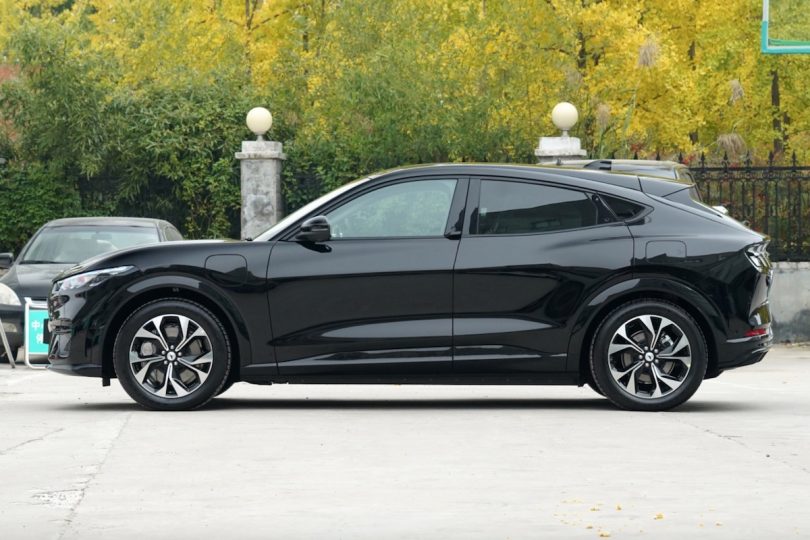 Електромобіль Ford Mach E - фото thumbnail 1