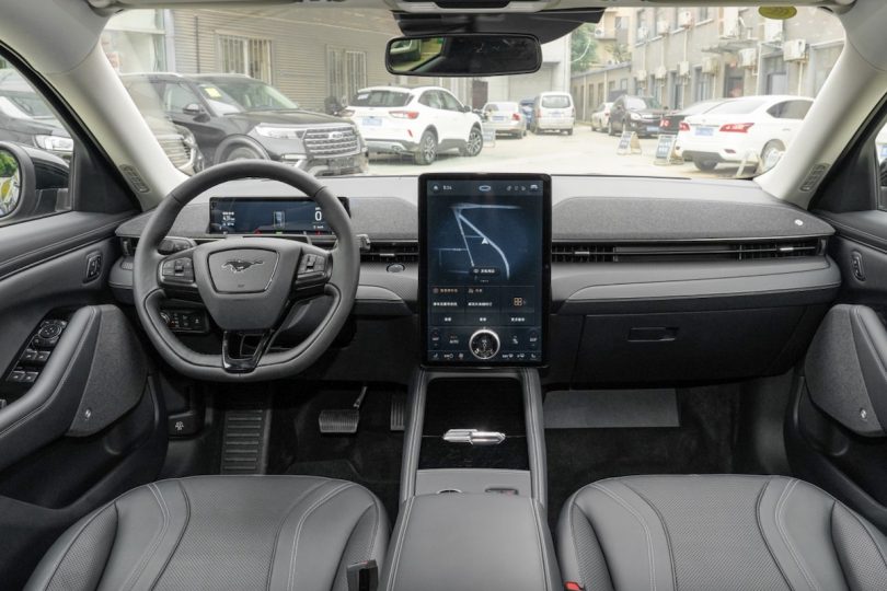 Електромобіль Ford Mach E - фото thumbnail 1