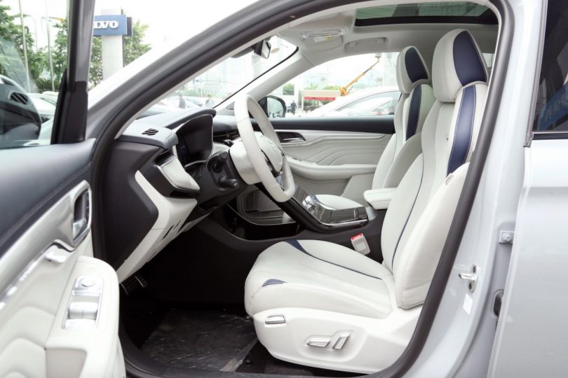 Електромобіль Rising Marvel R - фото thumbnail 1