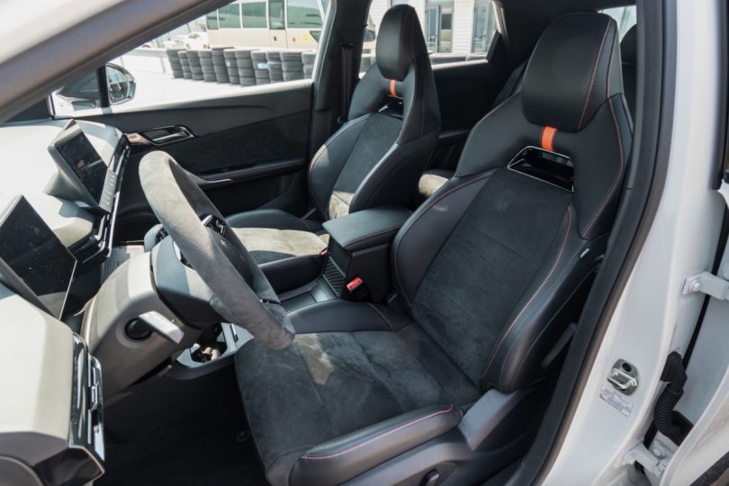 Електромобіль MG Mulan Електромобіль MG Mulan - фото thumbnail 1