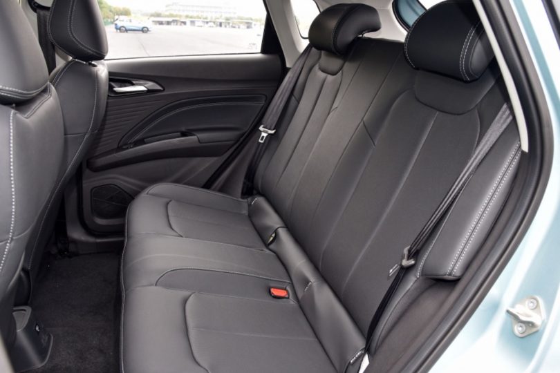 Електромобіль Neta V Електромобіль Neta V - фото thumbnail 1