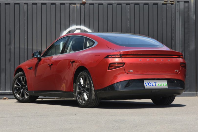 Електромобіль Xpeng P7 - фото thumbnail 1