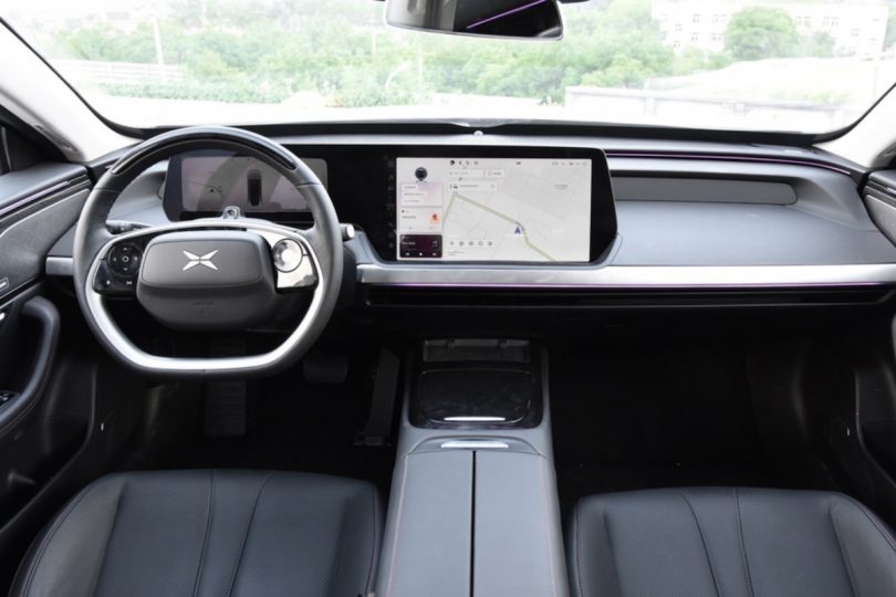 Електромобіль Xpeng P7 - фото thumbnail 1