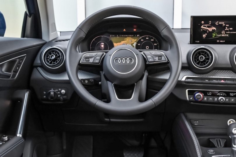 Електромобіль Audi Q2L Електромобіль Audi Q2L - фото thumbnail 1