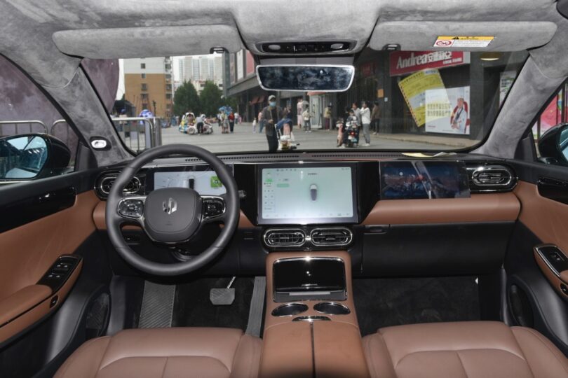 Електромобіль Leapmotor C01 - фото thumbnail 1