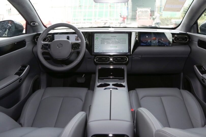 Електромобіль Leapmotor C01 - фото thumbnail 1