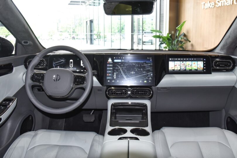 Електромобіль Leapmotor C01 - фото thumbnail 1