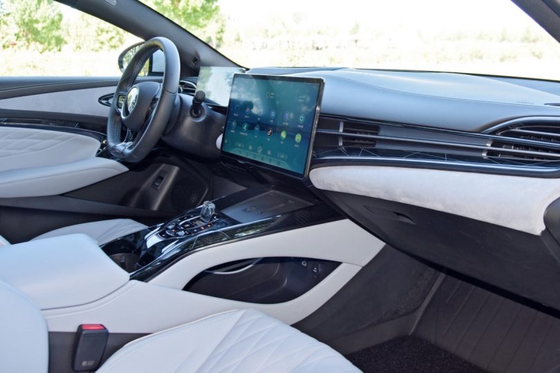 Електромобіль BYD Seal Електромобіль BYD Seal - фото thumbnail 1