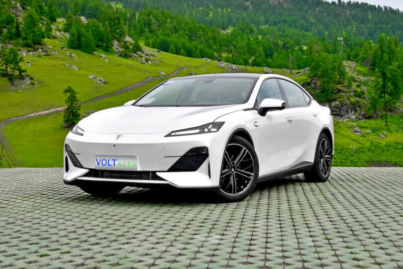 Електромобіль Changan SL03 Електромобіль Changan SL03 - фото thumbnail 1