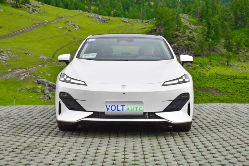 Електромобіль Changan SL03 Електромобіль Changan SL03 - фото thumbnail 1