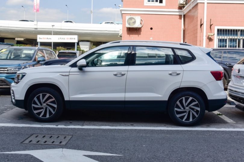 Електромобіль Volkswagen E-tharu - фото thumbnail 1