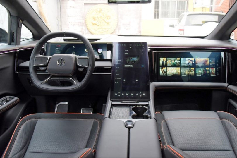 Електромобіль Hiphi X Електромобіль Hiphi X - фото thumbnail 1