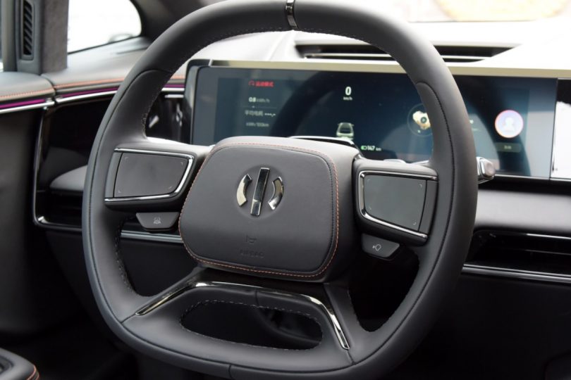 Електромобіль Hiphi X Електромобіль Hiphi X - фото thumbnail 1