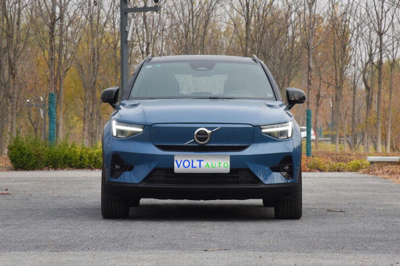 Електромобіль Volvo XC40 - фото thumbnail 1