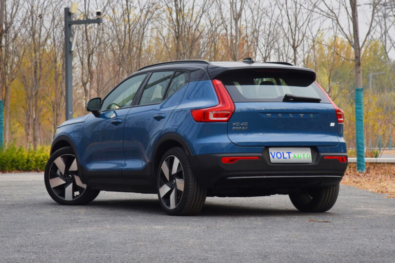 Електромобіль Volvo XC40 - фото thumbnail 1