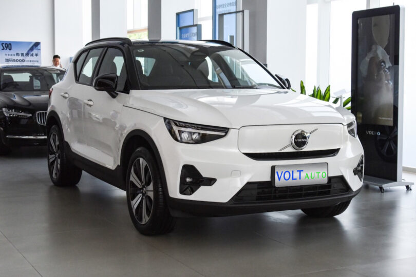 Електромобіль Volvo XC40 - фото thumbnail 1
