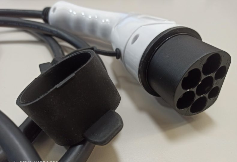 Портативний зарядний пристрій GB/T 1,5 кВт - фото thumbnail 1