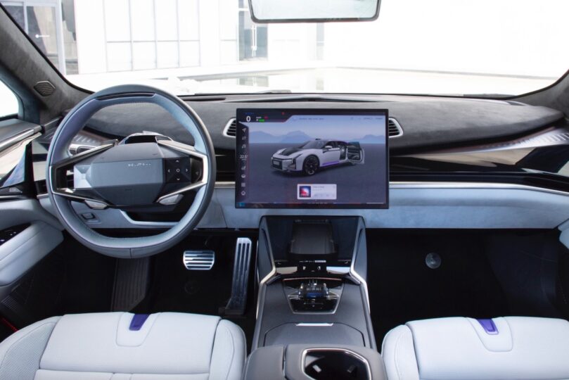 Електромобіль Hiphi Z Електромобіль Hiphi Z - фото thumbnail 1