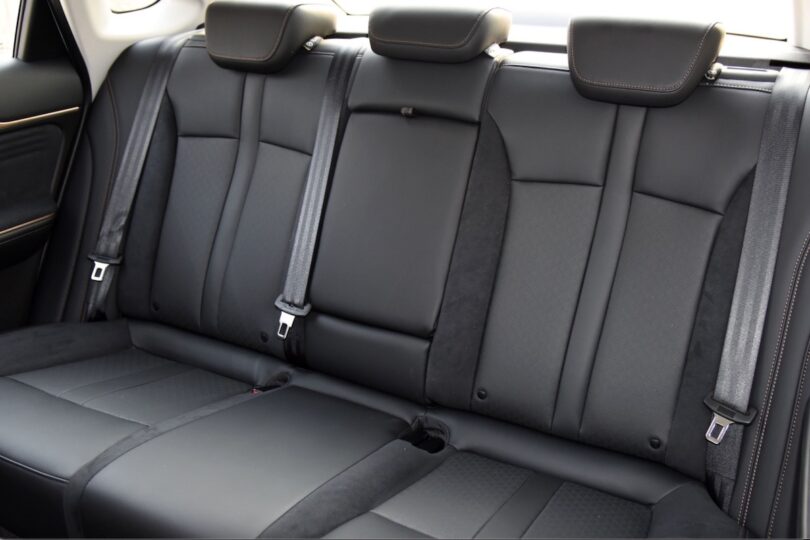 Електромобіль Toyota GAC iA5 - фото thumbnail 1