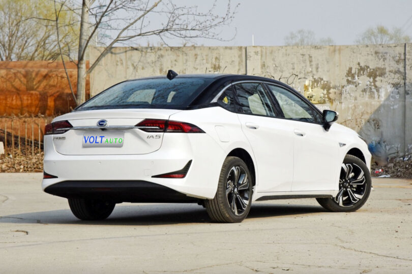 Електромобіль Toyota GAC iA5 - фото thumbnail 1