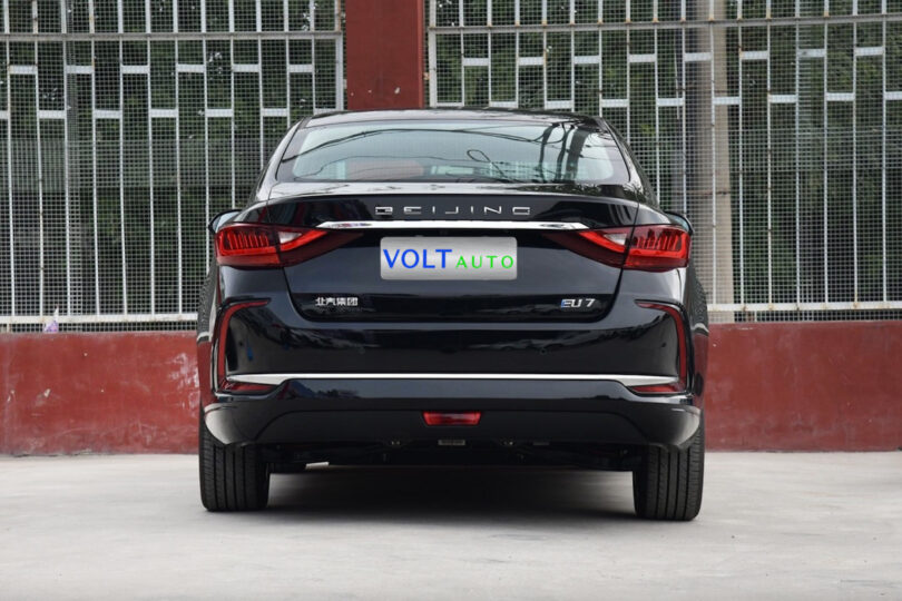 Електромобіль Baic EU7 - фото thumbnail 1